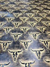 Load image into Gallery viewer, Small Skull Embossed Sides