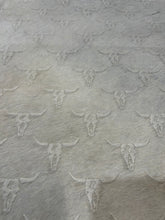 Load image into Gallery viewer, Small Skull Embossed Sides