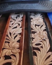 Load image into Gallery viewer, Live Oak Veg-Tan double Shoulders 6-7 oz