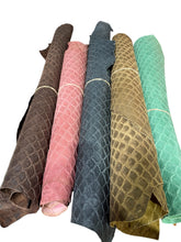 Load image into Gallery viewer, Fish scale double shoulder
